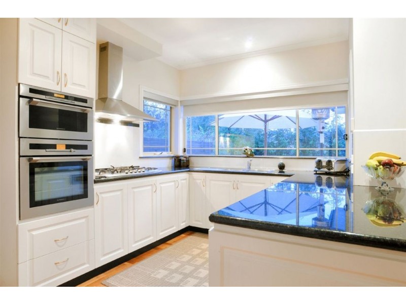 3 Sherwood Way, Lysterfield VIC 3156