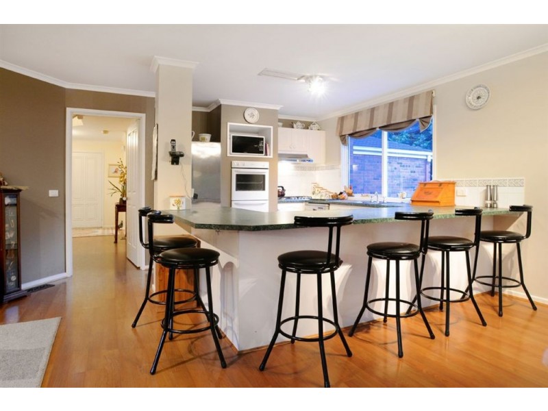 1 Cremin Court, Rowville VIC 3178