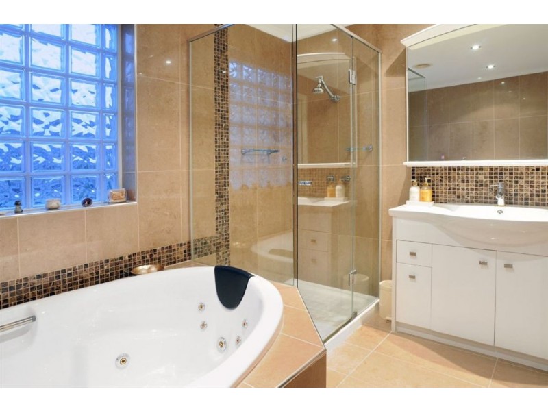 1 Cremin Court, Rowville VIC 3178