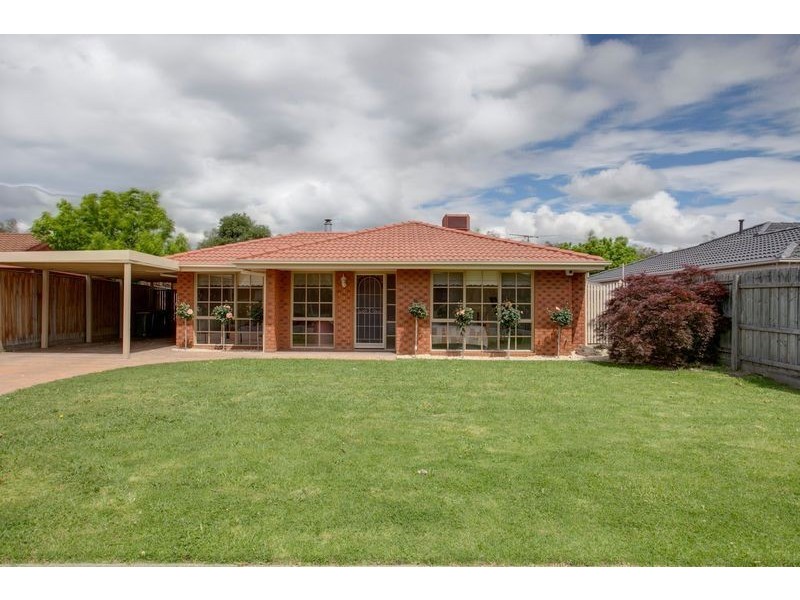 53 Bryden Drive, Ferntree Gully VIC 3156