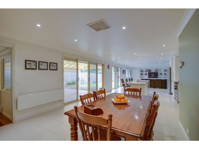 53 Bryden Drive, Ferntree Gully VIC 3156