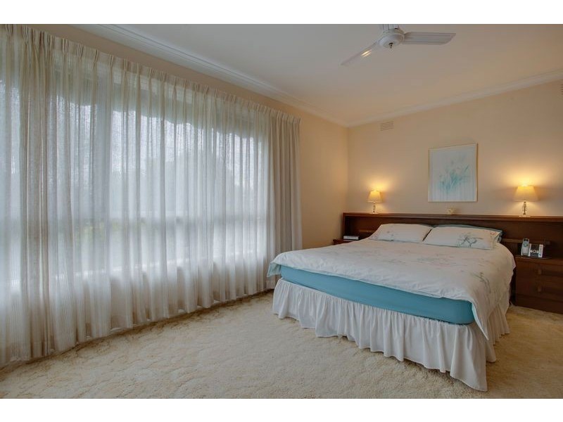 11 Merricks Close, Ferntree Gully VIC 3156