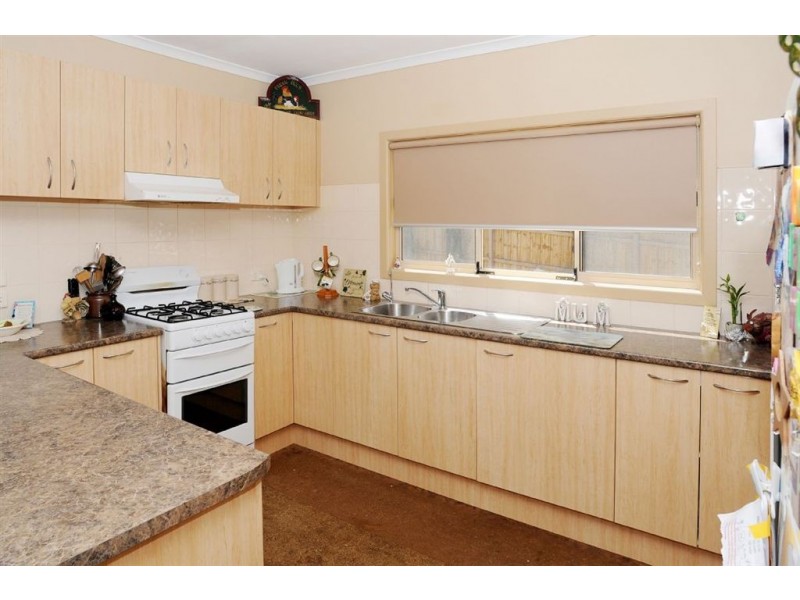 2 Wilson Street, Ferntree Gully VIC 3156