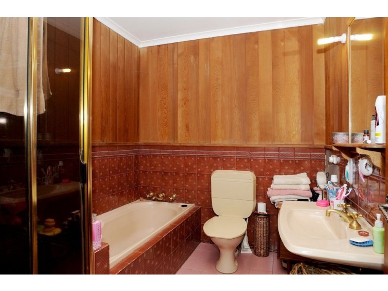 2 Wilson Street, Ferntree Gully VIC 3156