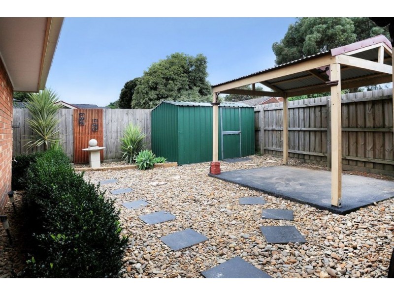 15 Metcalf Crescent, Rowville VIC 3178