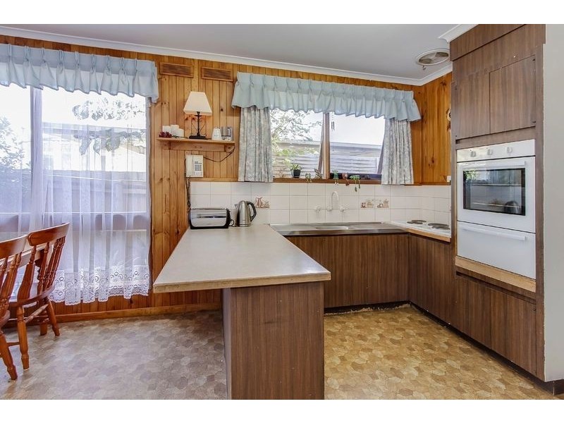 36 Piperita Road, Ferntree Gully VIC 3156