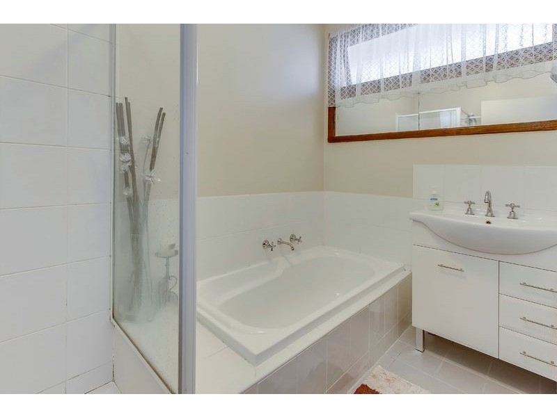 36 Piperita Road, Ferntree Gully VIC 3156