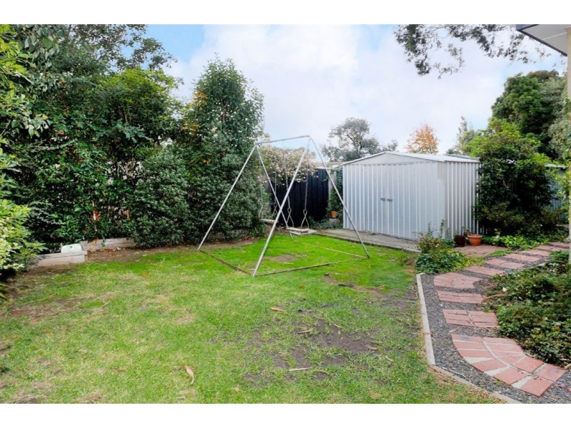 16 Greenaway Drive, Ferntree Gully VIC 3156