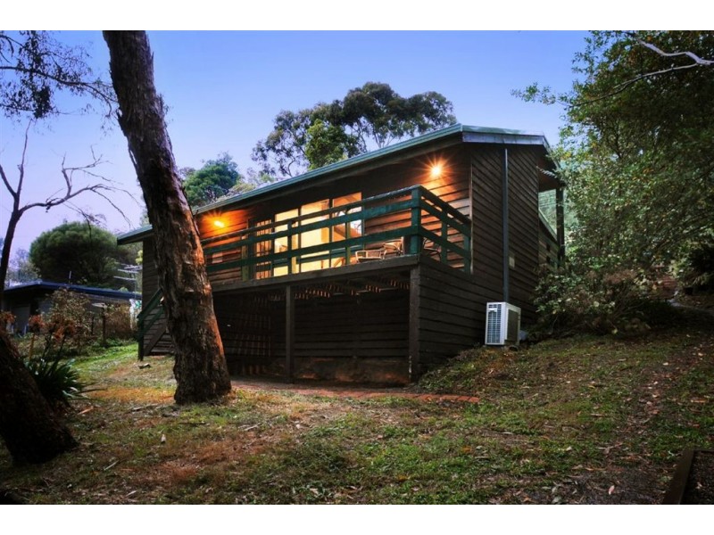 17 Wynette Avenue, Upper Ferntree Gully VIC 3156