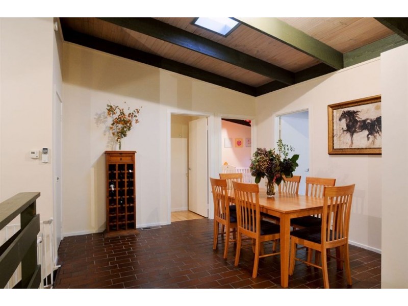 17 Wynette Avenue, Upper Ferntree Gully VIC 3156