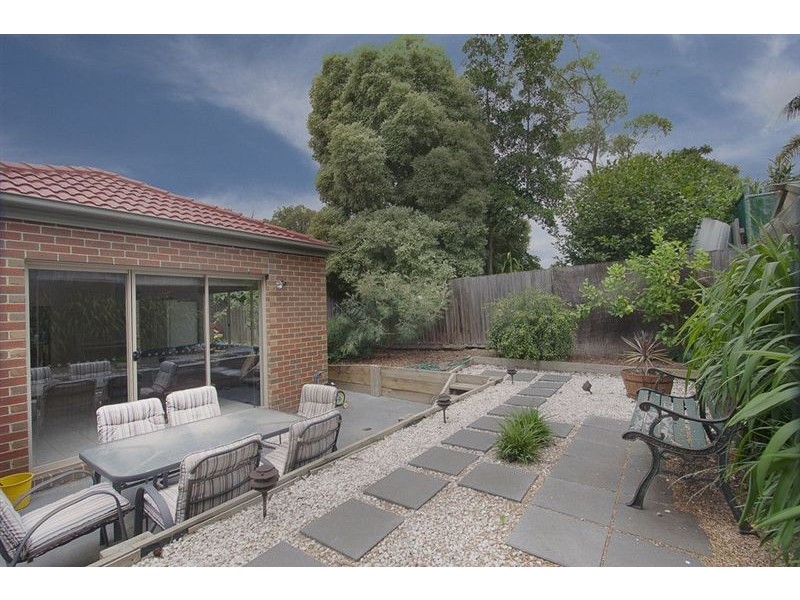 1/39 Cinerea Avenue, Ferntree Gully VIC 3156