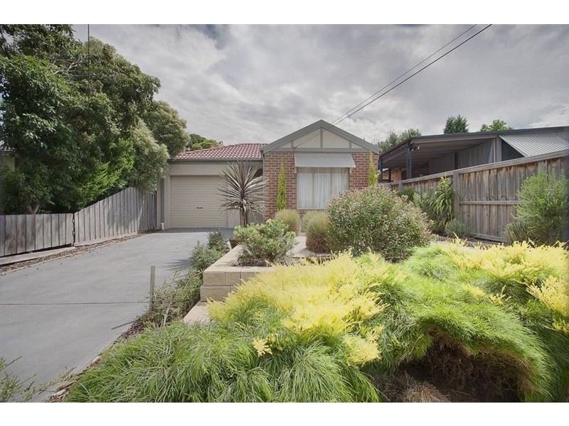 1/39 Cinerea Avenue, Ferntree Gully VIC 3156