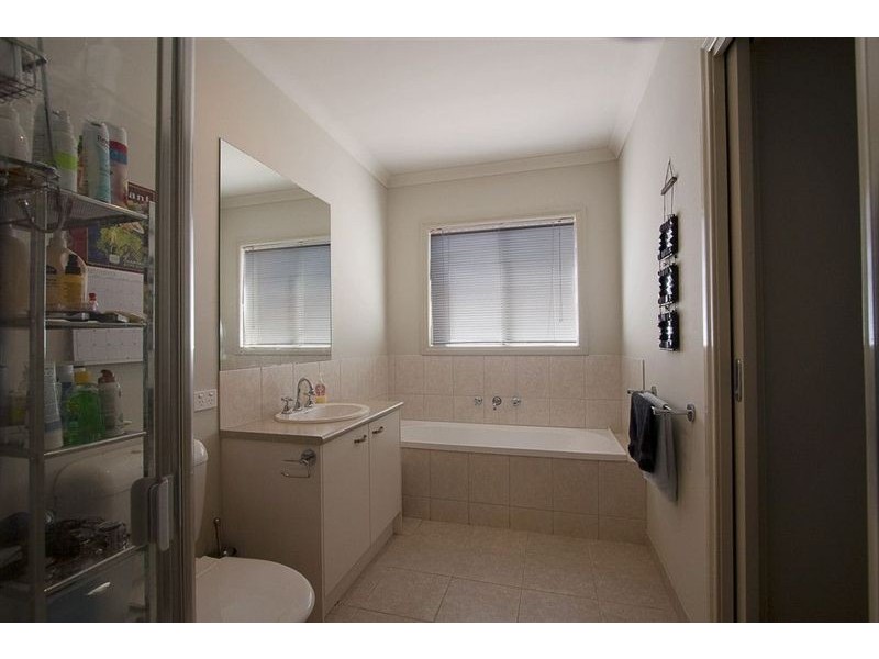 1/39 Cinerea Avenue, Ferntree Gully VIC 3156
