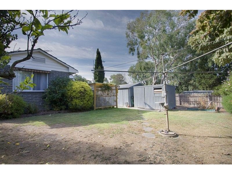 37 Burke Road, Ferntree Gully VIC 3156