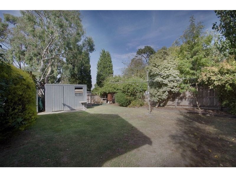 37 Burke Road, Ferntree Gully VIC 3156