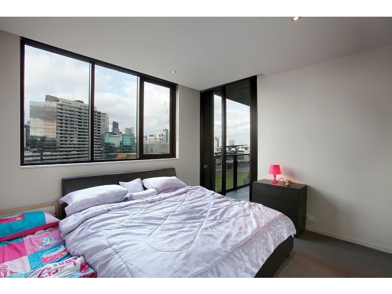 84/801 Bourke Street, Docklands VIC 3008
