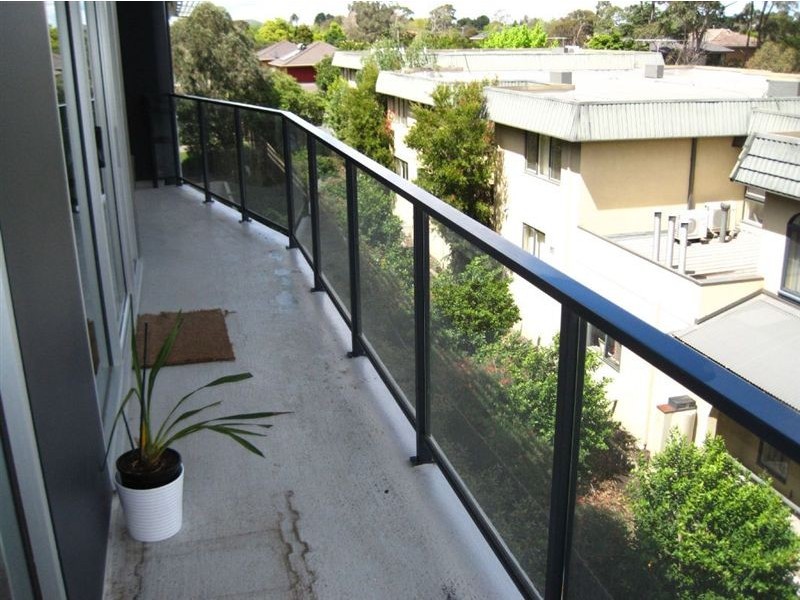 309/337 Stud Road, Wantirna South VIC 3152