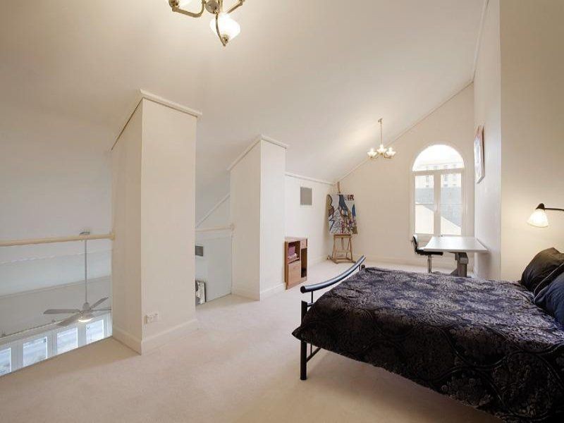 45/201 Wellington Parade South, East Melbourne VIC 3002