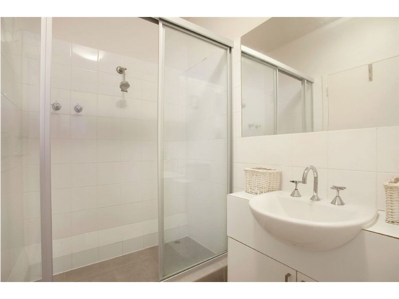 203/25 Hotham Street, East Melbourne VIC 3002