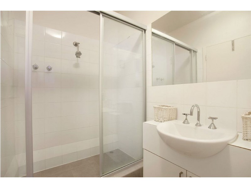 203/25 Hotham Street, East Melbourne VIC 3002