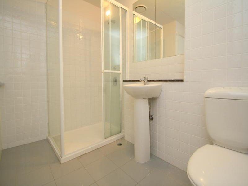 1811/250 Elizabeth Street, Melbourne VIC 3000