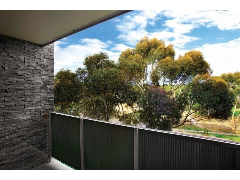 26/14 Bell Street, Coburg VIC 3058