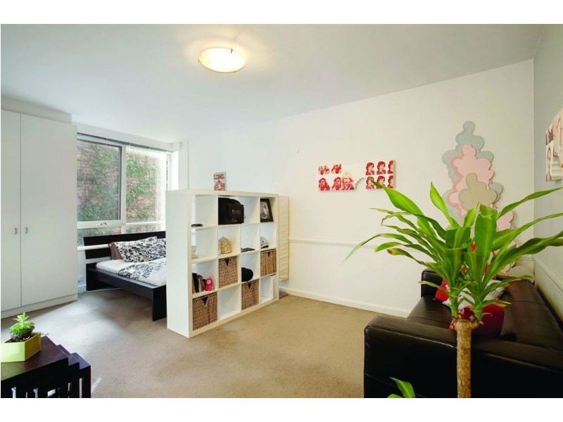 111/25 Hotham Street, East Melbourne VIC 3002