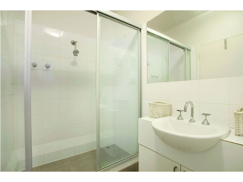 111/25 Hotham Street, East Melbourne VIC 3002