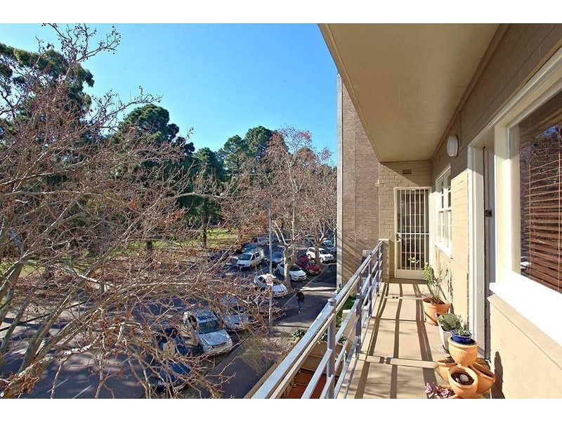 11/161 Wellington Parade South, East Melbourne VIC 3002