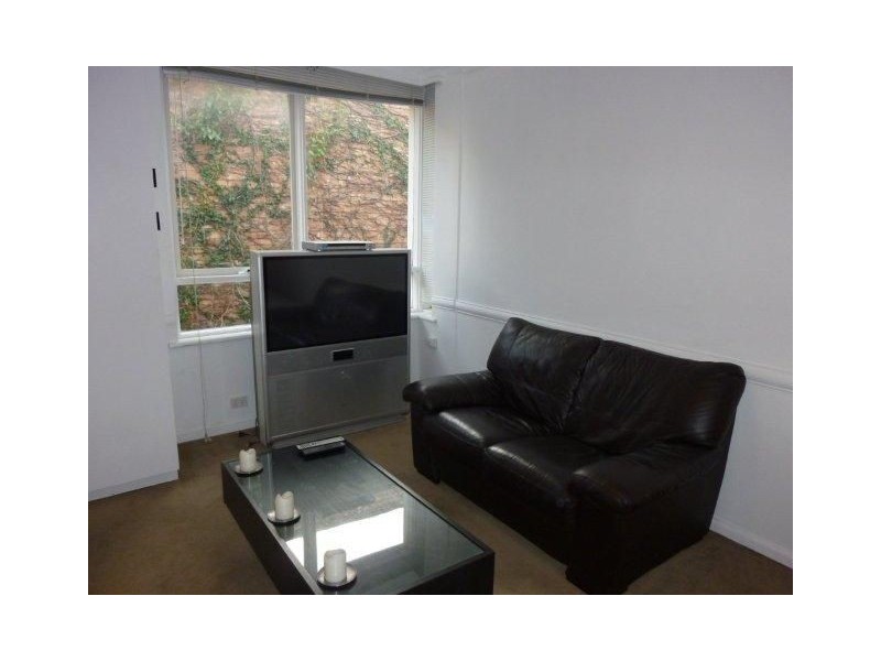 211/25 Hotham Street, East Melbourne VIC 3002