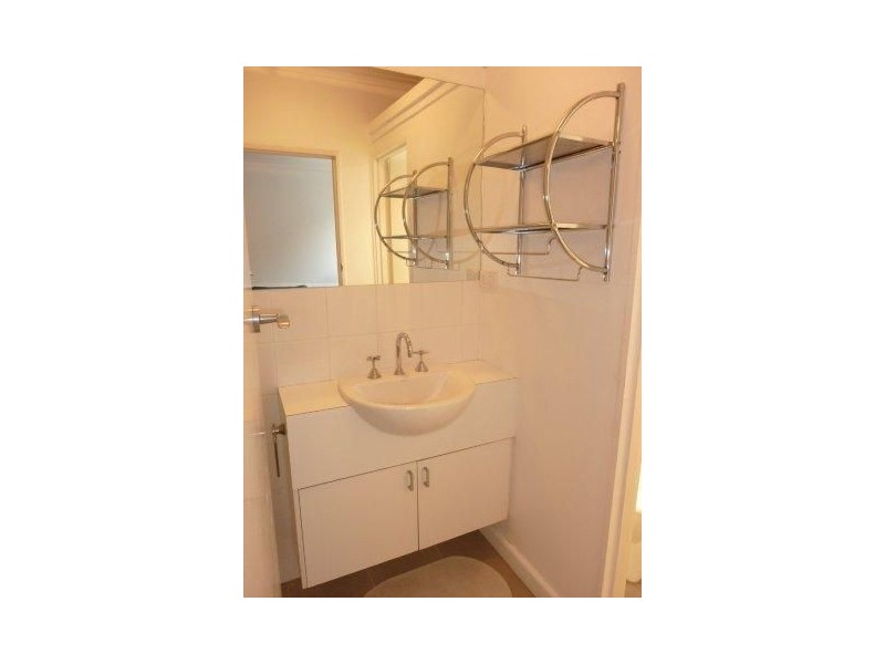 211/25 Hotham Street, East Melbourne VIC 3002