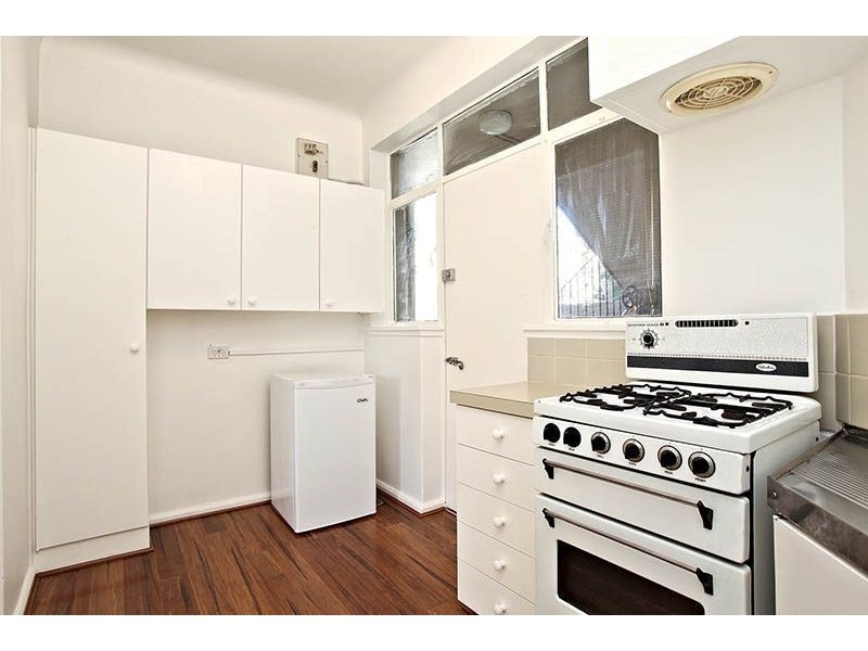 11/161 Wellington Parade South, East Melbourne VIC 3002