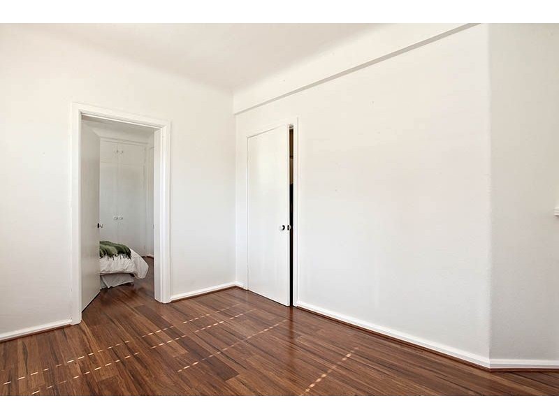 11/161 Wellington Parade South, East Melbourne VIC 3002