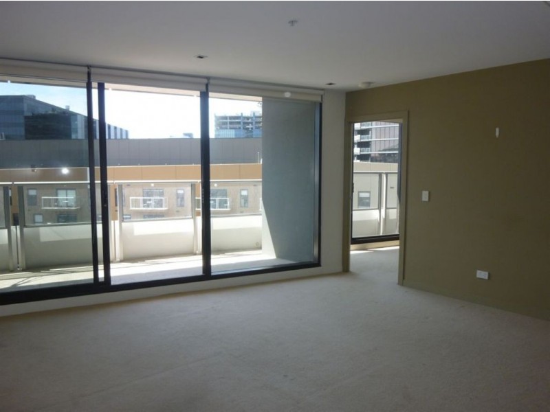 914/100 Harbour Esplanade, Docklands VIC 3008