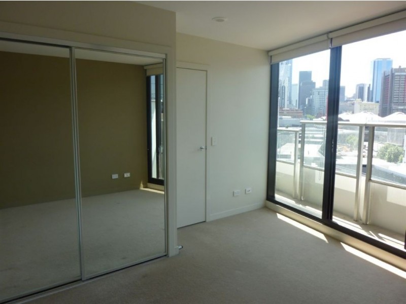 914/100 Harbour Esplanade, Docklands VIC 3008
