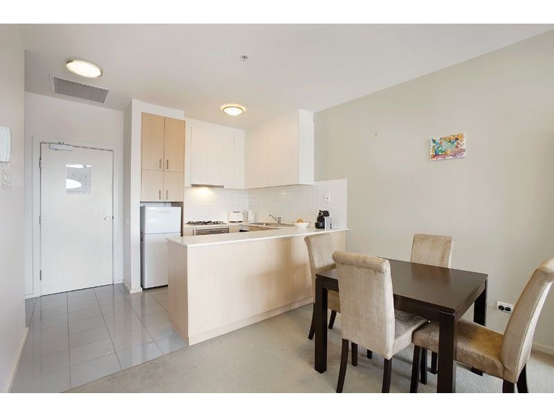 1807/250 Elizabeth Street, Melbourne VIC 3000