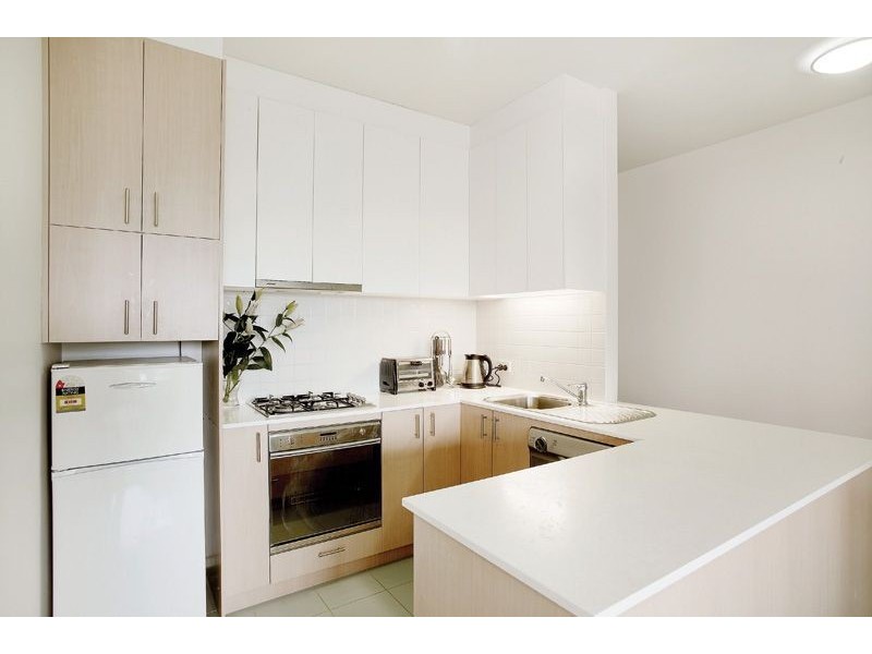 2006/250 Elizabeth Street, Melbourne VIC 3000