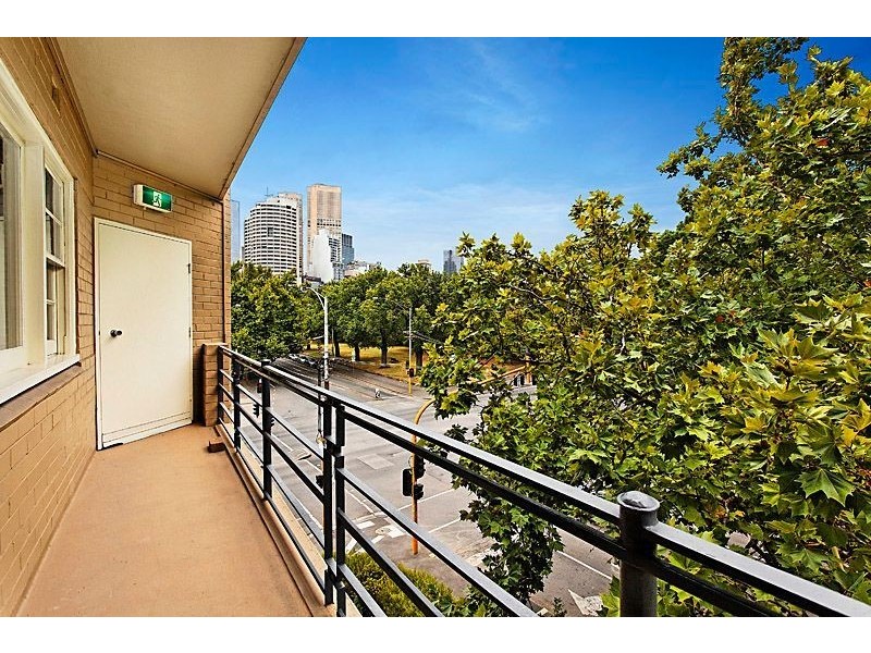 11/161 Wellington Parade South, East Melbourne VIC 3002