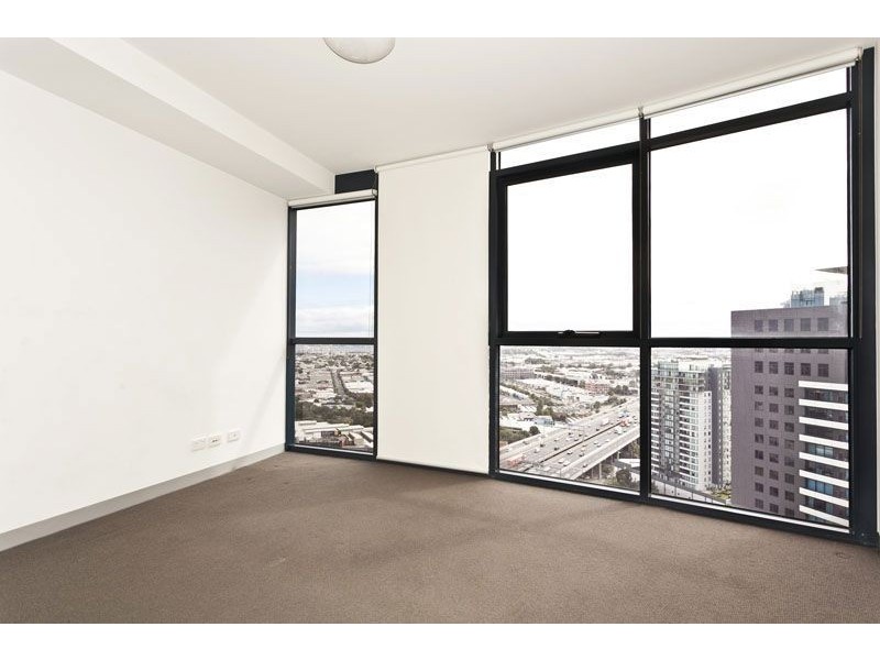 2705/109 Clarendon Street, Southbank VIC 3006