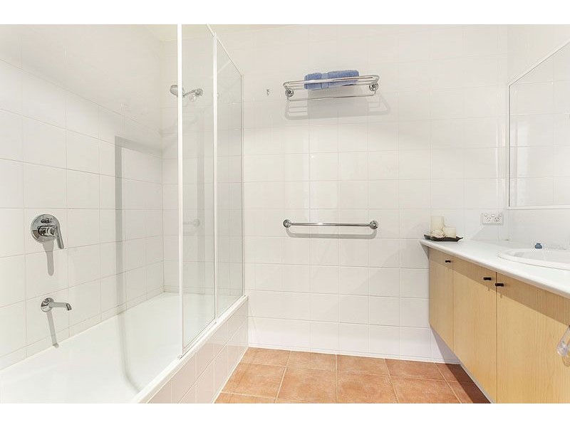 9/6 Anthony Street, Melbourne VIC 3000