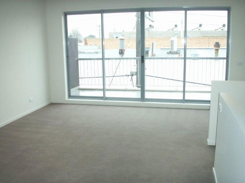 4/208 Albion Street, Brunswick VIC 3056