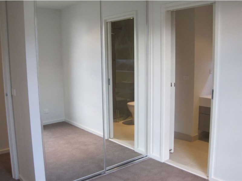 11/100 Keilor Road, Essendon North VIC 3041