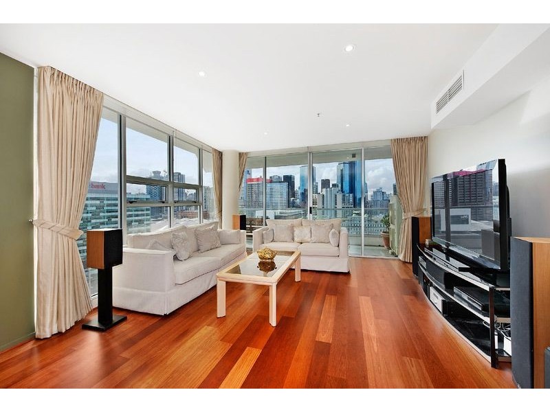 1805/8 McCrae Street, Docklands VIC 3008