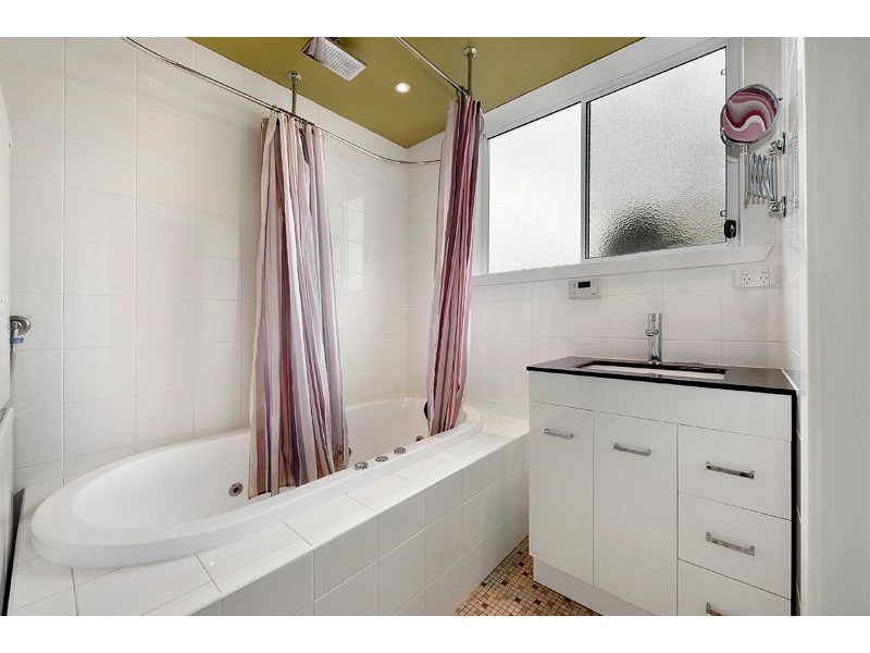 4/93 Droop Street, Footscray VIC 3011