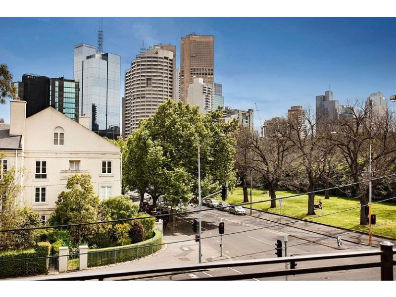 10/161 Wellington Parade South, East Melbourne VIC 3002