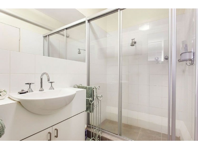 4/25 Hotham Street, East Melbourne VIC 3002