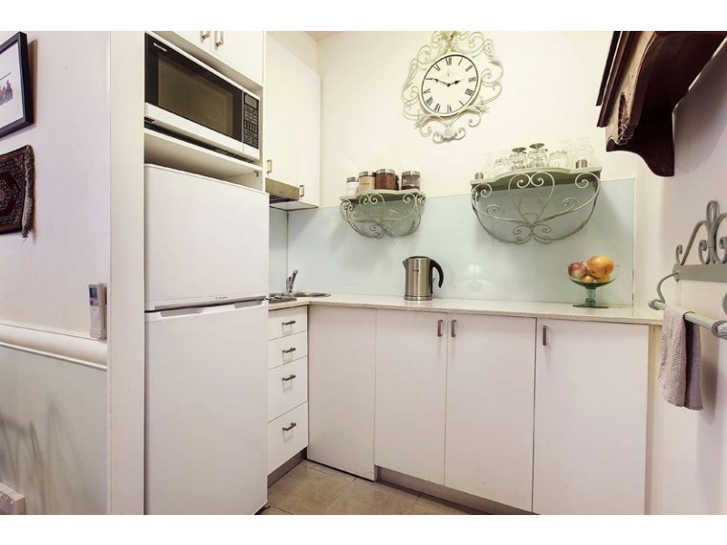 4/25 Hotham Street, East Melbourne VIC 3002