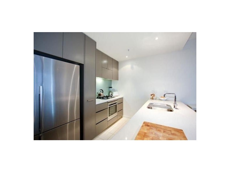 718/55 Queens Road, Melbourne VIC 3004