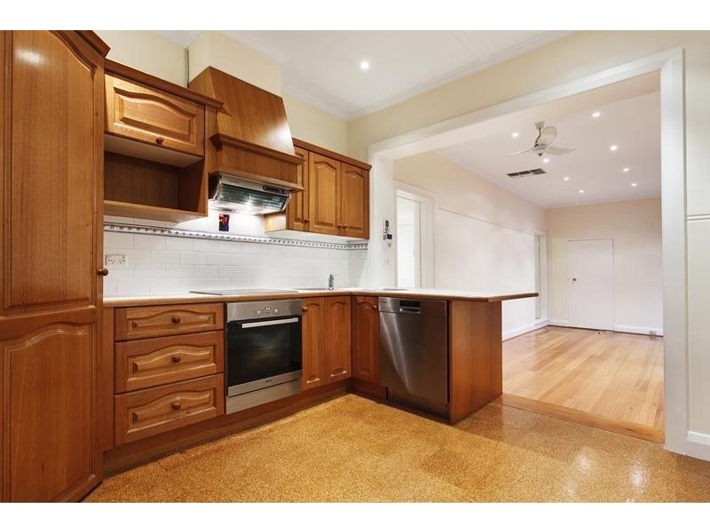 61 Thomas Street, Hampton VIC 3188