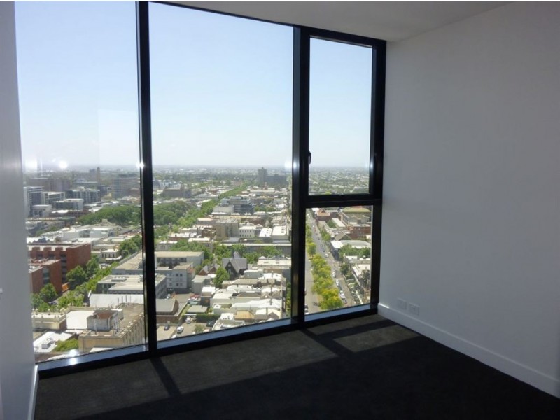 2403/33 Mackenzie Street, Melbourne VIC 3000